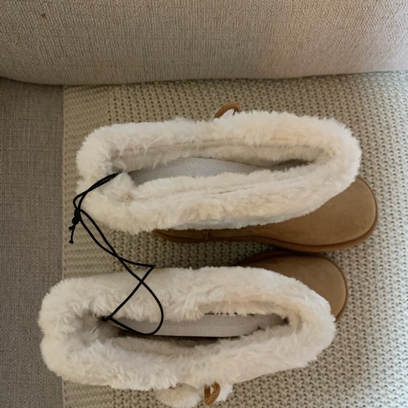 Girls boots - Picture 3 of 3